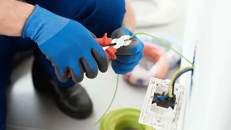 Entreprise certifiée pour la rénovation électrique à proximité de Gournay-en-Bray